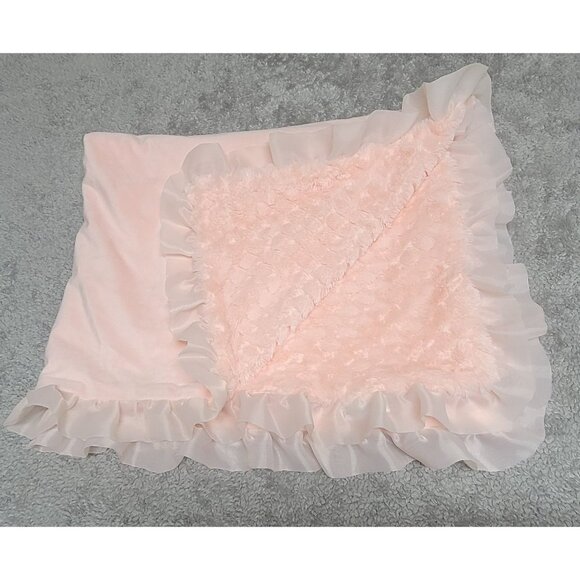 The Peanutshell Pink Baby Blanket - Picture 4 of 10